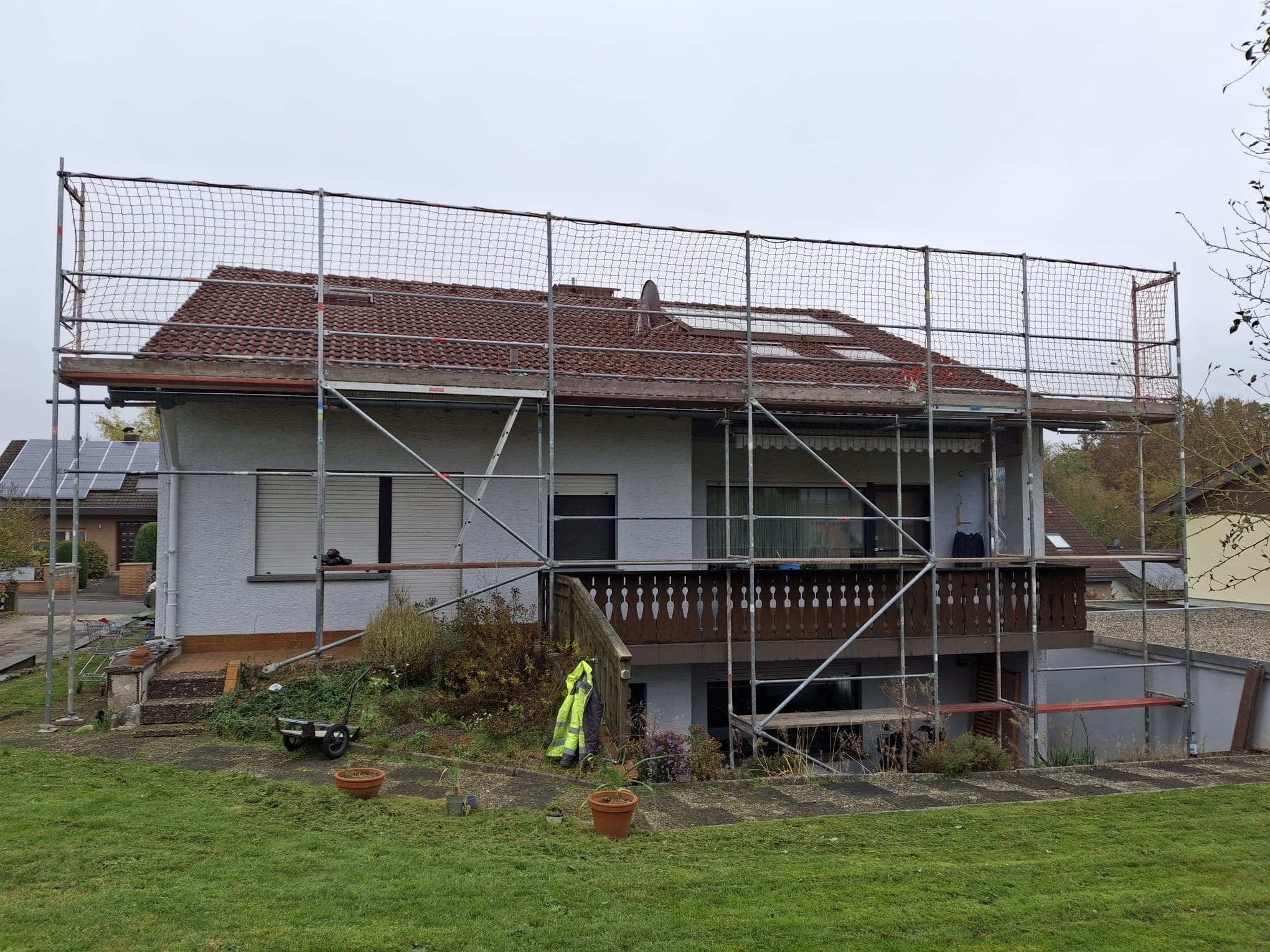 Haus mit installierter Solaranlage